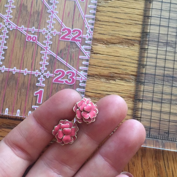 Earrings - Picture 2 of 3